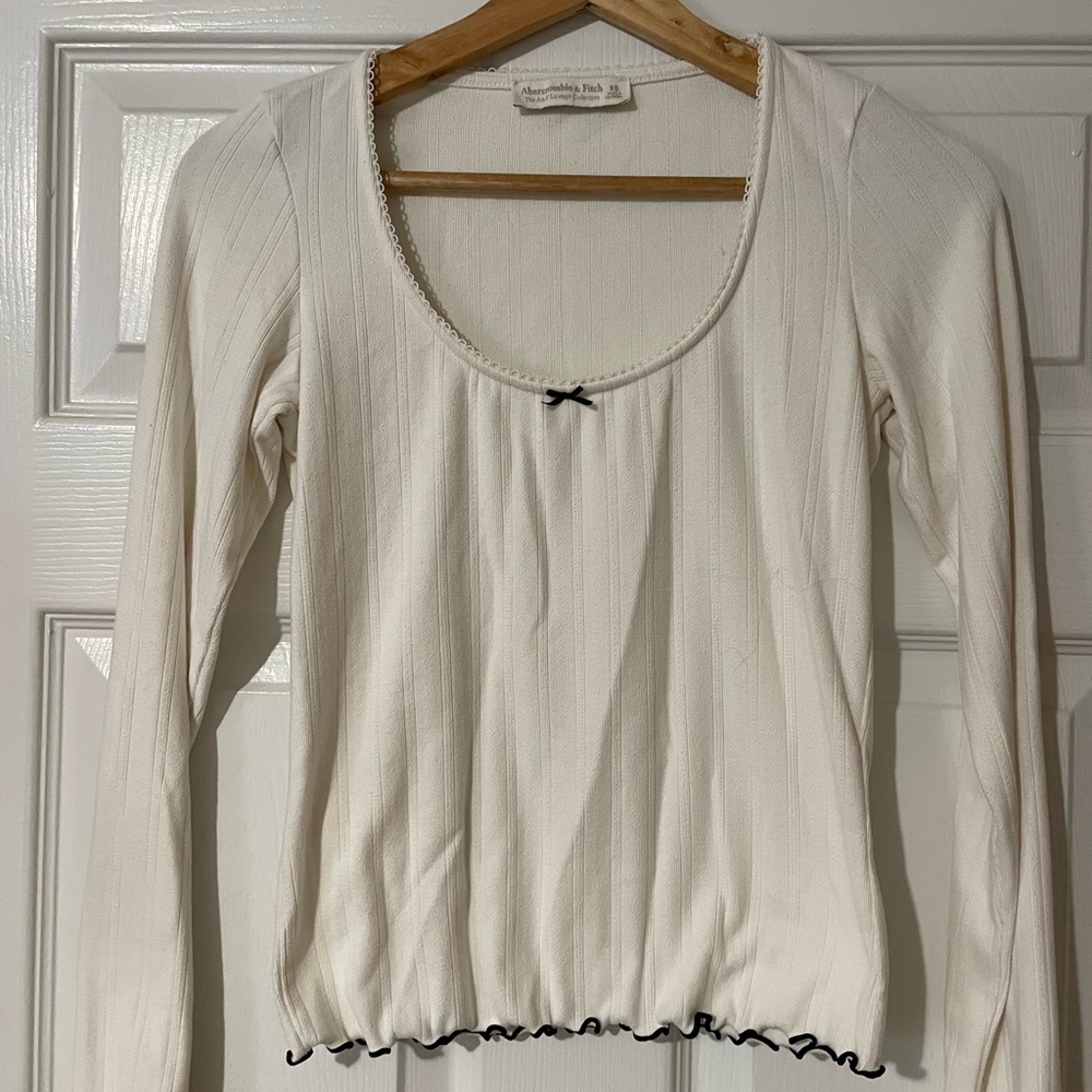 Abercrombie & Fitch Pointelle Long-Sleeve Scoop PJ Top with Black Trim